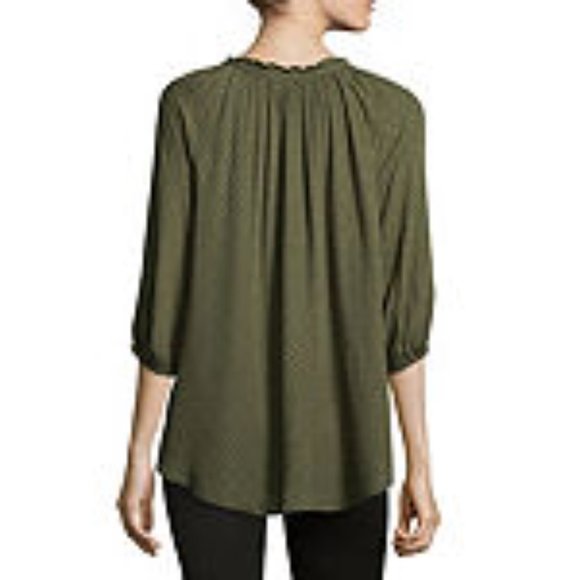 a.n.a Women's Ruffle Front Pirate Blouse Medium Rich Avocado - Picture 3 of 15